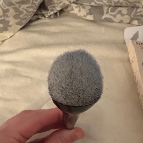 Sephora Pro Brush Foundation 40 BNIB - Picture 2 of 3